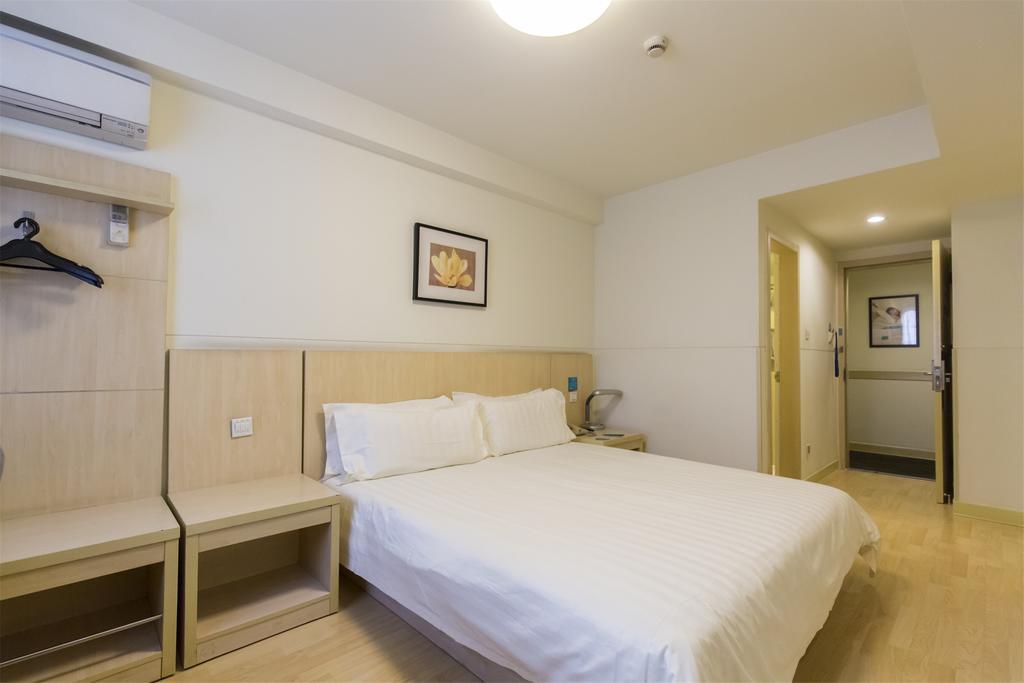 Jinjiang - Jiuxianqiao Hotel 3*